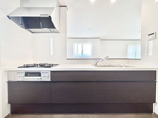 毎日使うキッチンだから、使いやすさ&お手入れのしやすさにこだわりました。