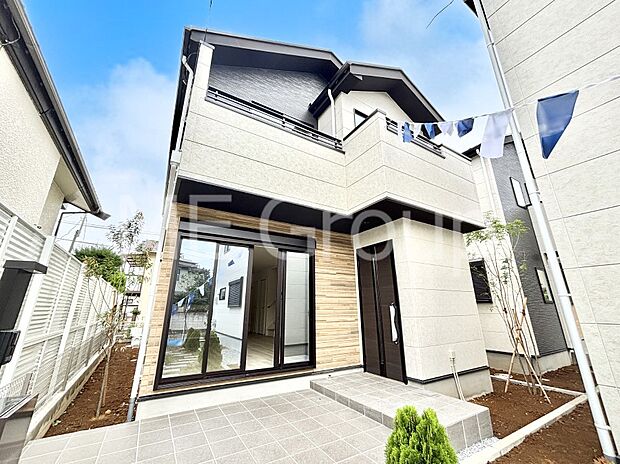 たっぷりの陽光と心地よい風が舞い込む住まい 