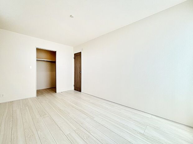 WICがあるお部屋!季節ごとの入れ替えも不要で便利です