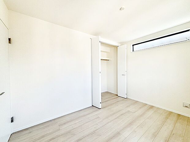 ナチュラルなフローリングはどんなインテリアにもマッチ。