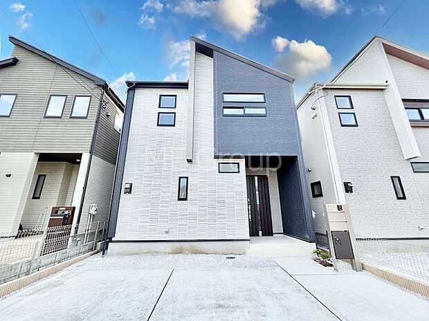 暮らしやすさと居心地の良さにこだわったシンプルで飽きのこないデザイン ！