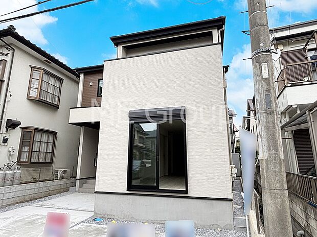 たっぷりの陽光と心地よい風が舞い込む住まい