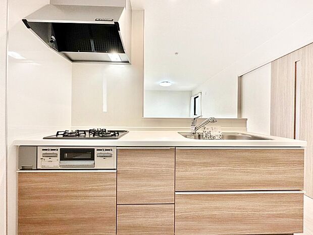 毎日使うキッチンだから、使いやすさ&お手入れのしやすさにこだわりました。