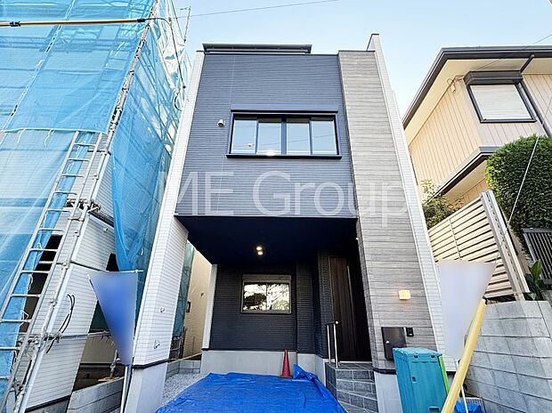 たっぷりの陽光と心地よい風が舞い込む住まい