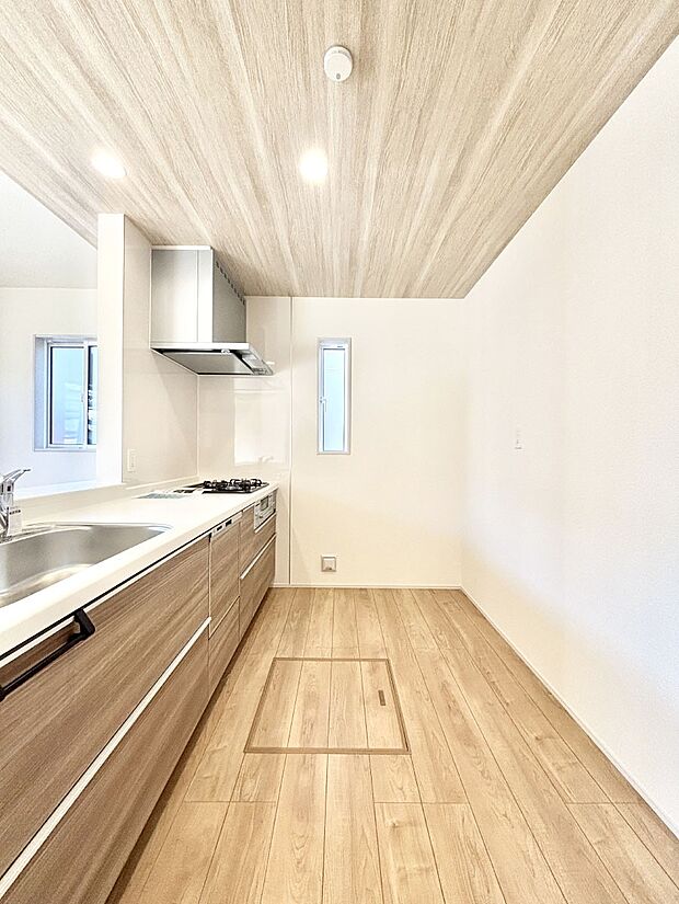 ゆとりあるキッチンではご家族と楽しくお料理ができます。