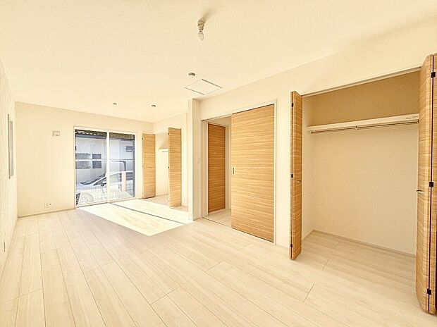 将来は２部屋にすることもできますね。お年頃になったら夢の個室にチェンジ！