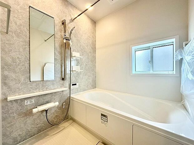 一日の疲れを癒やす大切なバスタイム。ゆっくりとお風呂を楽しんで疲れをとりたいですね！  