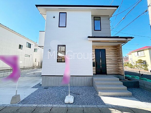 たっぷりの陽光と心地よい風が舞い込む住まい