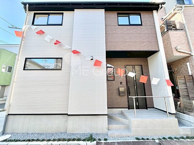 洗練された外観、上質な住空間が広がる室内は永く安心して過ごせる住居です。