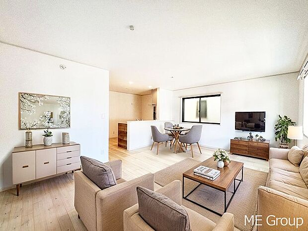 落ち着いた雰囲気のＬＤＫは家族みんなの快適空間※家具はCGです