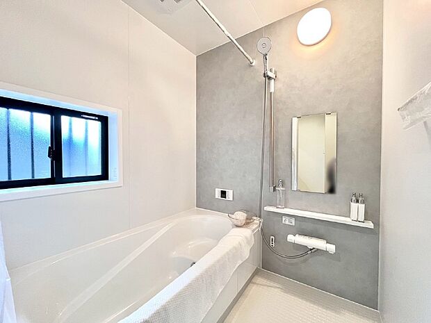 一日の疲れを癒やす大切なバスタイム。ゆっくりとお風呂を楽しんで疲れをとりたいですね！  