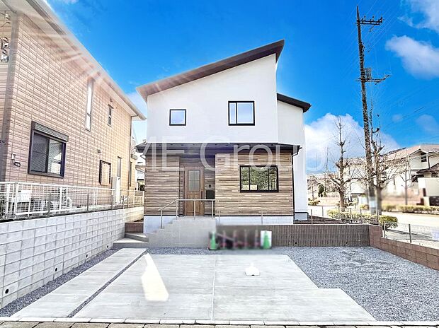 堂々完成！たっぷりの陽光と開放感に包まれる明るい住まい。 