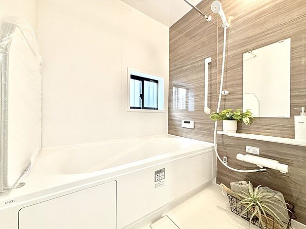 落ち着いた雰囲気でゆっくりお寛ぎいただけるバスルーム