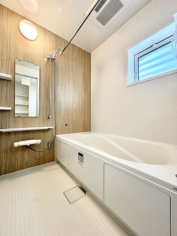 一日の疲れを癒やす大切なバスタイム。ゆっくりとお風呂を楽しんで疲れをとりたいですね！  