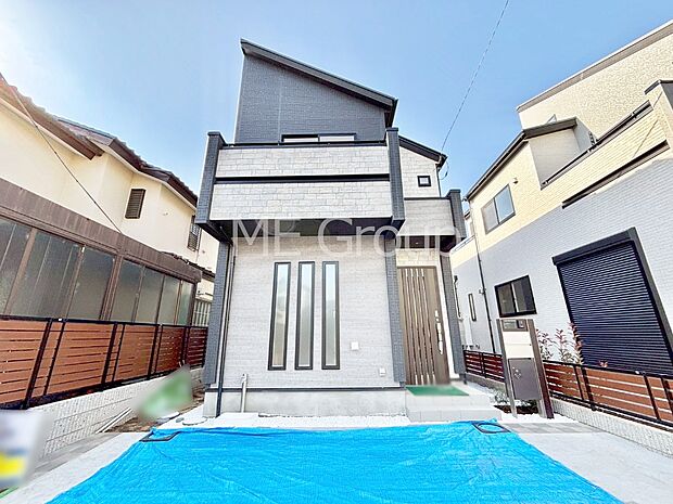 洗練された外観、上質な住空間が広がる室内は永く安心して過ごせる住居です。