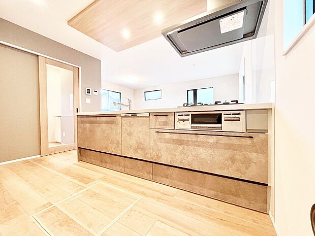 毎日使うキッチンだから、使いやすさ＆お手入れのしやすさにこだわりました。