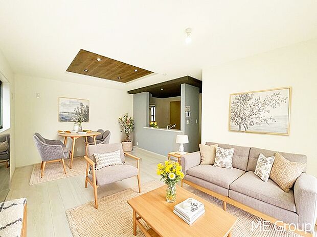 落ち着いた雰囲気のＬＤＫは家族みんなの快適空間※家具はCGです