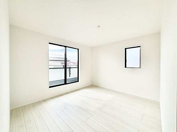 2面採光を確保した明るい空間。家族みんなが快適な暮らしを実現する設計です。