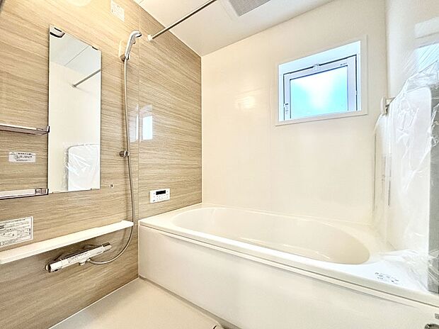 落ち着いた雰囲気でゆっくりお寛ぎいただけるバスルーム