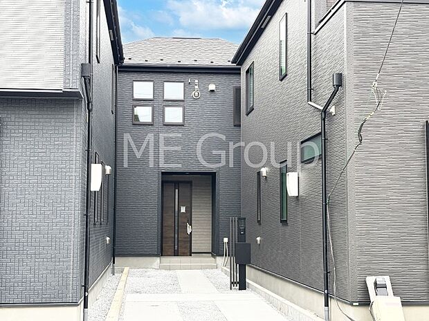 たっぷりの陽光と心地よい風が舞い込む住まい