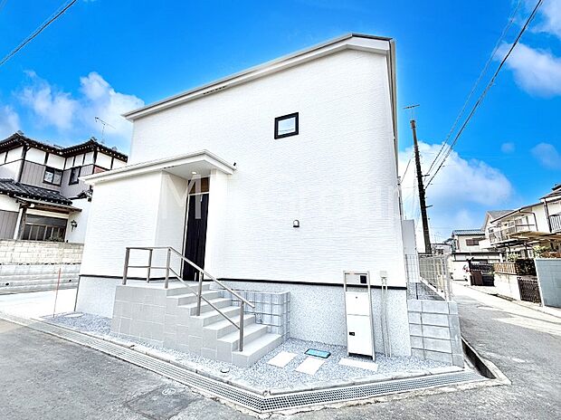 溢れる陽光でご家族の笑顔も輝く