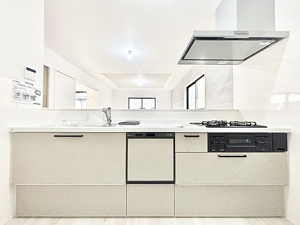 毎日使うキッチンだから、使いやすさ&お手入れのしやすさにこだわりました。