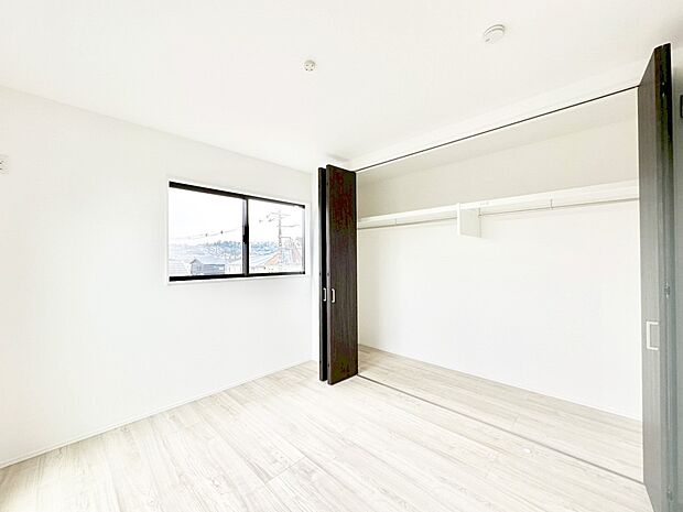 収納が充実しているので、居住スペースを広く使えます。