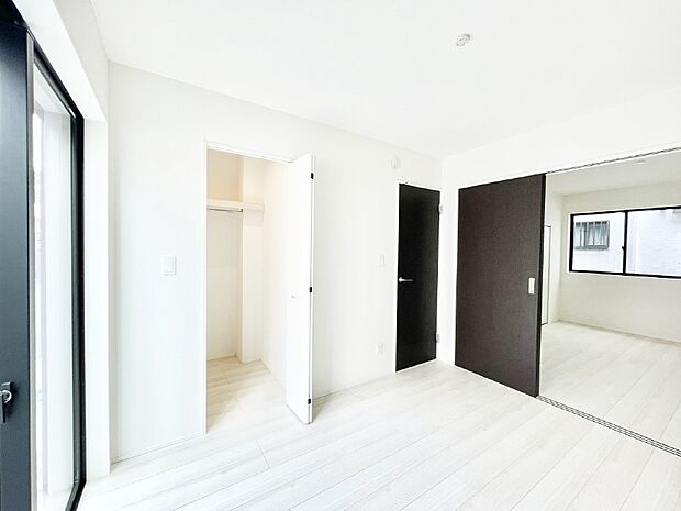 収納が充実しているので、居住スペースを広く使えます。