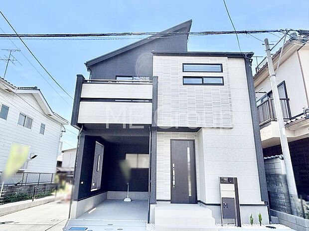 たっぷりの陽光と心地よい風が舞い込む住まい
