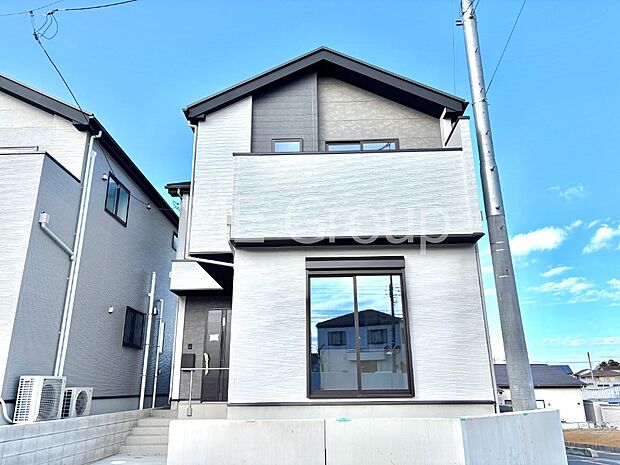 堂々完成！たっぷりの陽光と開放感に包まれる明るい住まい。 
