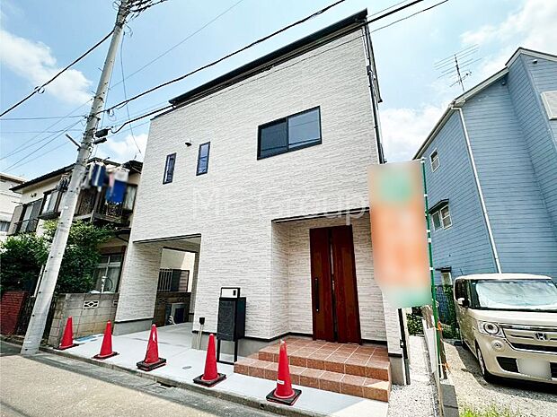 たっぷりの陽光と心地よい風が舞い込む住まい