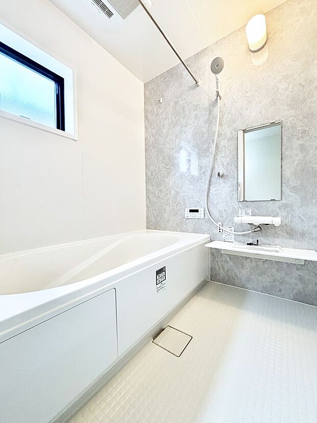 一日の疲れを癒やす大切なバスタイム。ゆっくりとお風呂を楽しんで疲れをとりたいですね！  