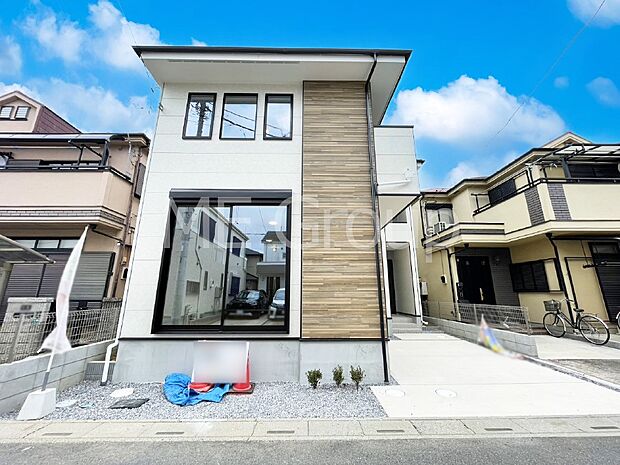 たっぷりの陽光と心地よい風が舞い込む住まい
