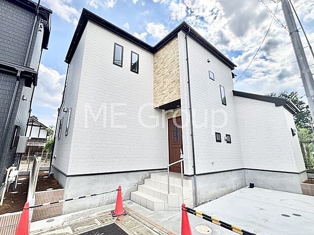 たっぷりの陽光と心地よい風が舞い込む住まい