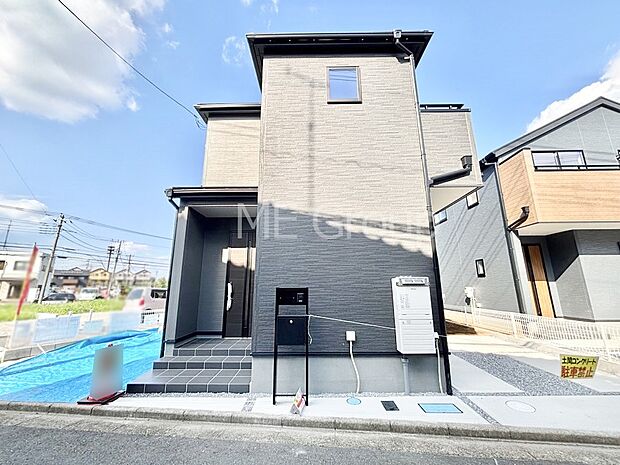 たっぷりの陽光と心地よい風が舞い込む住まい
