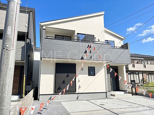 洗練された外観、上質な住空間が広がる室内は永く安心して過ごせる住居です。
