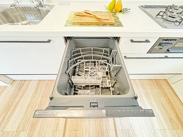 【食洗機】食器洗乾燥機付きでご家族の食器もスッキリピカピカ