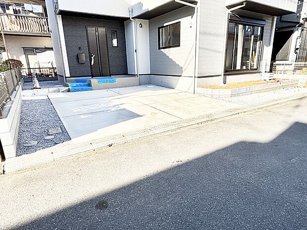 【駐車場】生活に欠かせない駐車スペース。