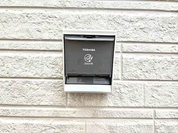 【その他現地】ＥＶ充電用屋外コンセント 。