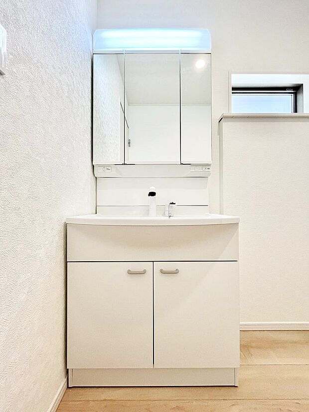 【洗面台・洗面所】収納力と機能性に優れた洗面化粧台