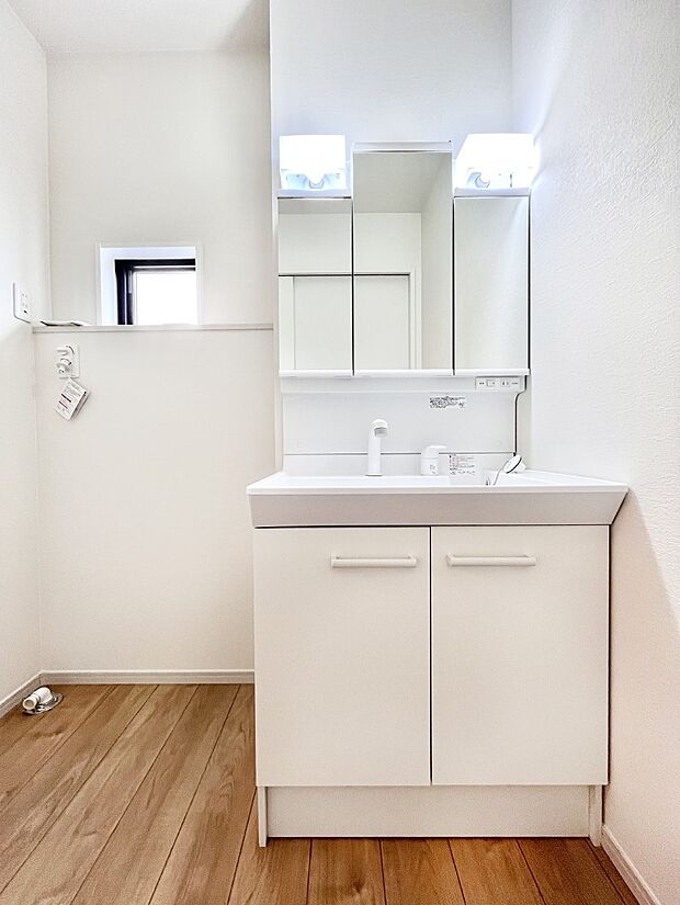 【洗面台・洗面所】収納力と機能性に優れた洗面化粧台