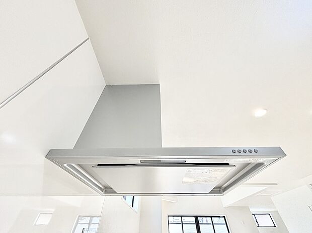 【その他設備(レンジフード)】基本的なお手入れはフィルターのみ！お手入れのしやすさも魅力です。
