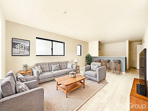 【リビング】落ち着いた雰囲気のＬＤＫは家族みんなの快適空間※家具はCGです