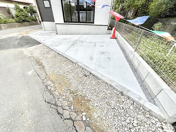 【駐車場】生活に欠かせない駐車スペース。