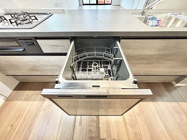 【食洗機】面倒なお片づけは食洗機にお任せ!家事の負担が減って、時間にも気持ちにもゆとりができます。