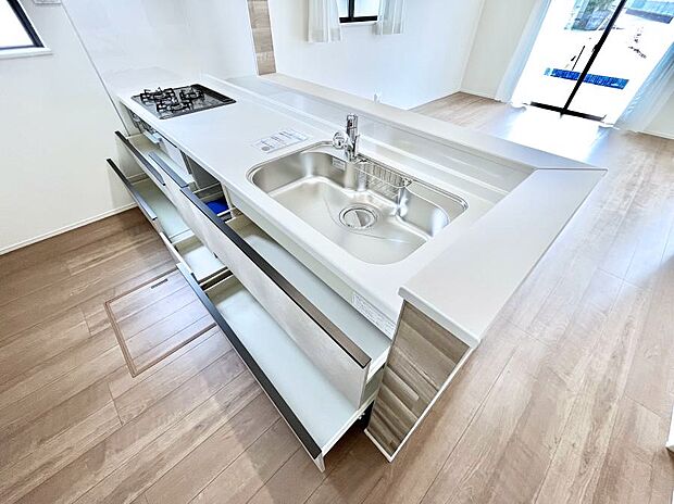 【その他設備(スライド収納)】使いやすさを優先したスライド式収納タイプ！