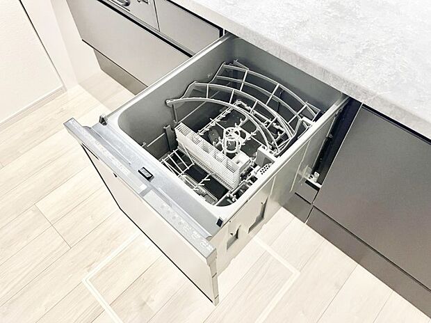 【その他設備(食洗機)】面倒なお片づけは食洗機にお任せ!家事の負担が減って、時間にも気持ちにもゆとりができます。