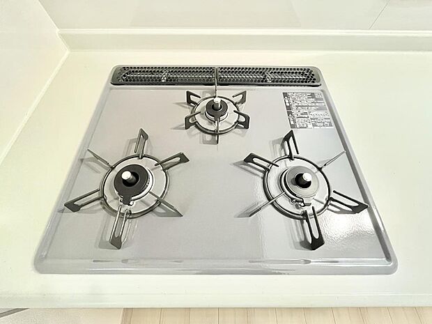 【その他設備(Ｓｉセンサーコンロ)】ガスコンロはＳｉセンサー搭載。火力調節や焦げ付き・消し忘れも防いでくれます。