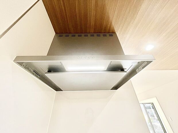 【その他設備(レンジフード)】基本的なお手入れはフィルターのみ!お手入れのしやすさも魅力です。