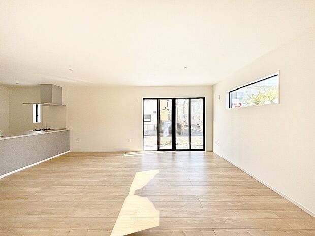 【リビングダイニング】家族団らんの時間も増えそうなくつろぎのリビングダイニング。   